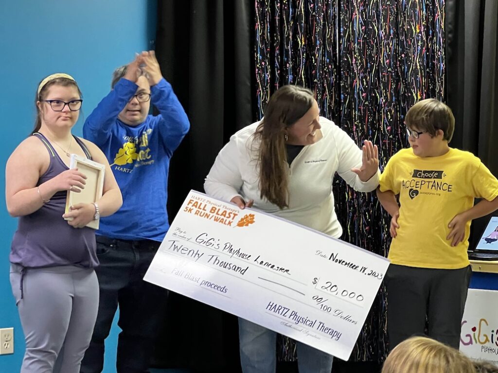 HARTZ PT Fall Blast 5K Donates $20,000 to Gigi's Playhouse